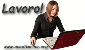 Ricerca di lavoro, donna al computer